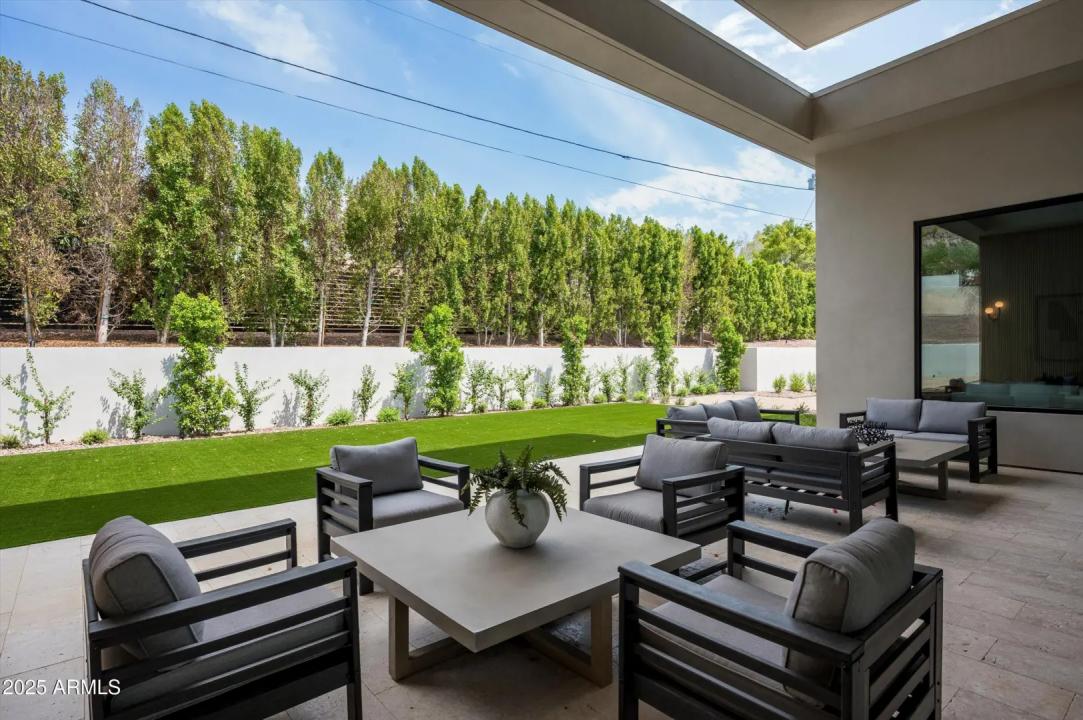 Real Estate Picture 43