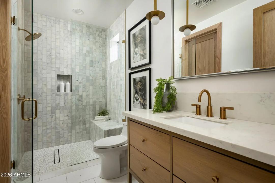 Real Estate Picture 19