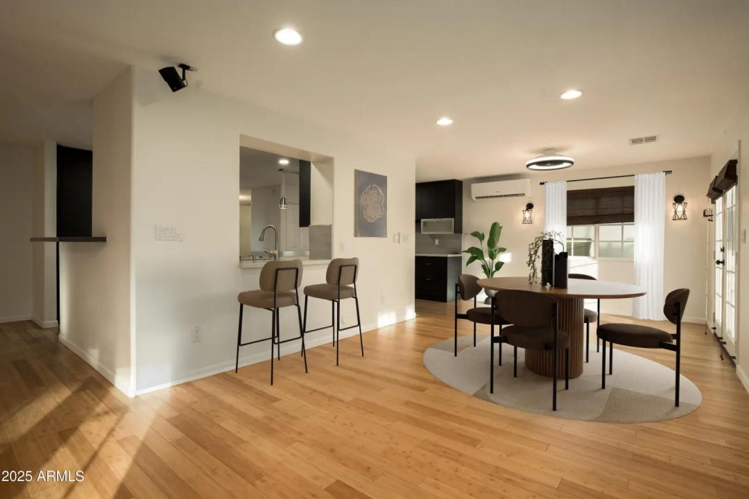 Real Estate Picture 10