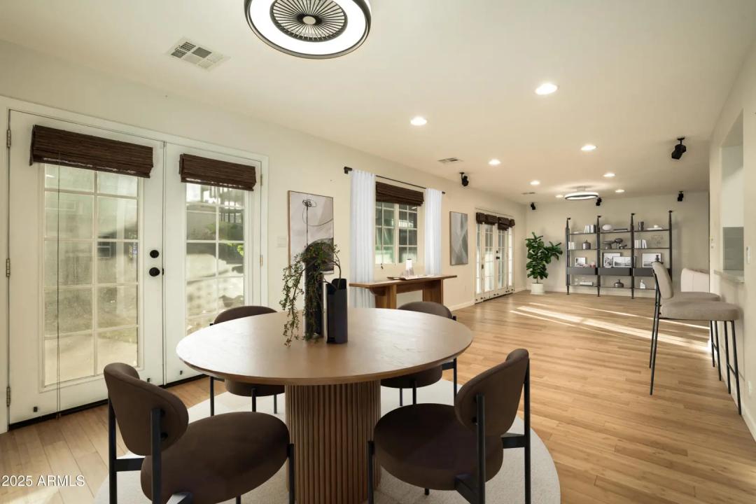 Real Estate Picture 15