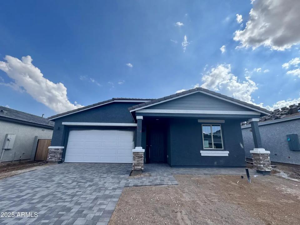 Real Estate Picture 2