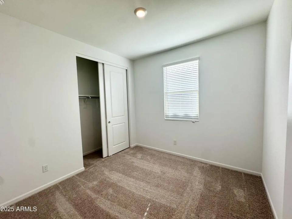 Real Estate Picture 5