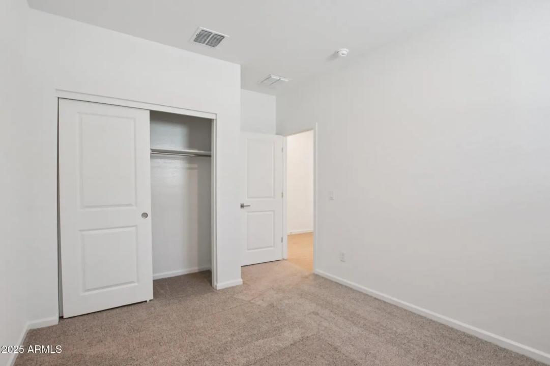 Real Estate Picture 18