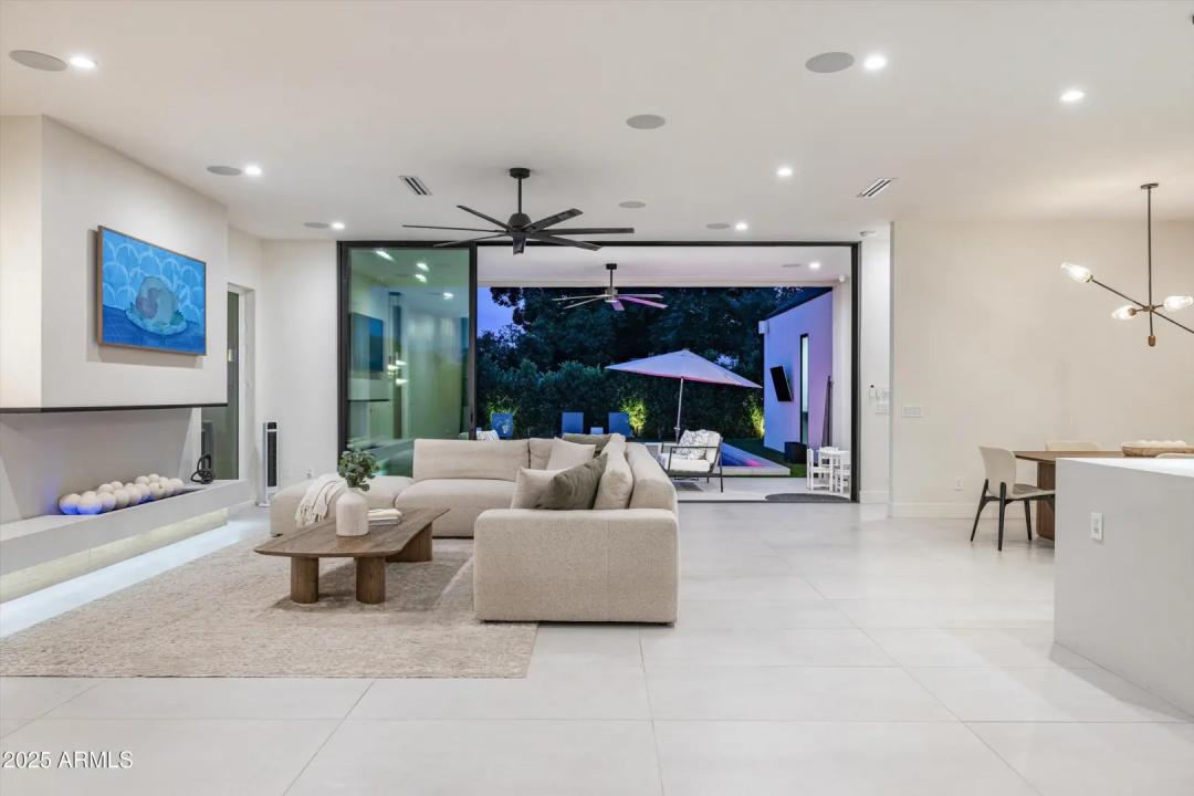 Real Estate Picture 8