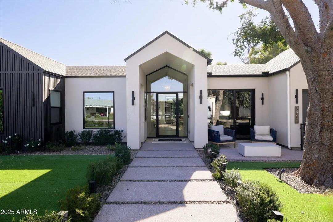 Real Estate Picture 5