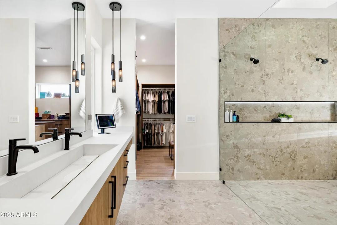 Real Estate Picture 26