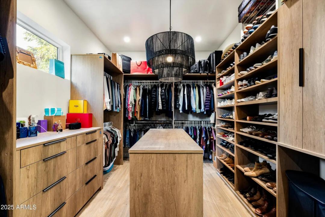 Real Estate Picture 29