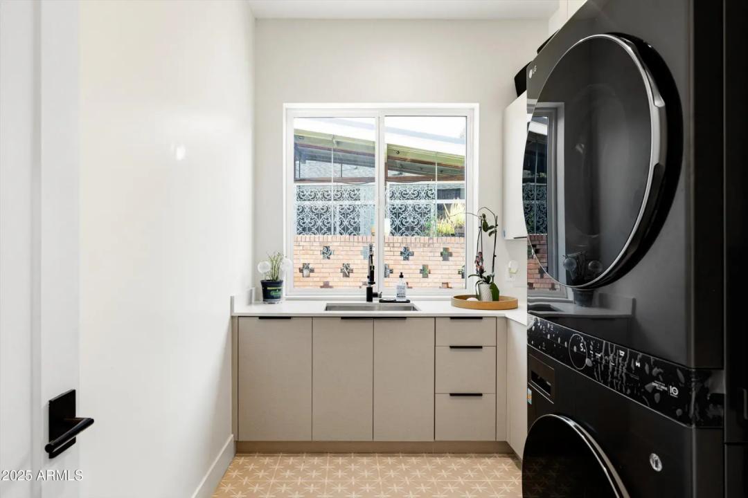 Real Estate Picture 37