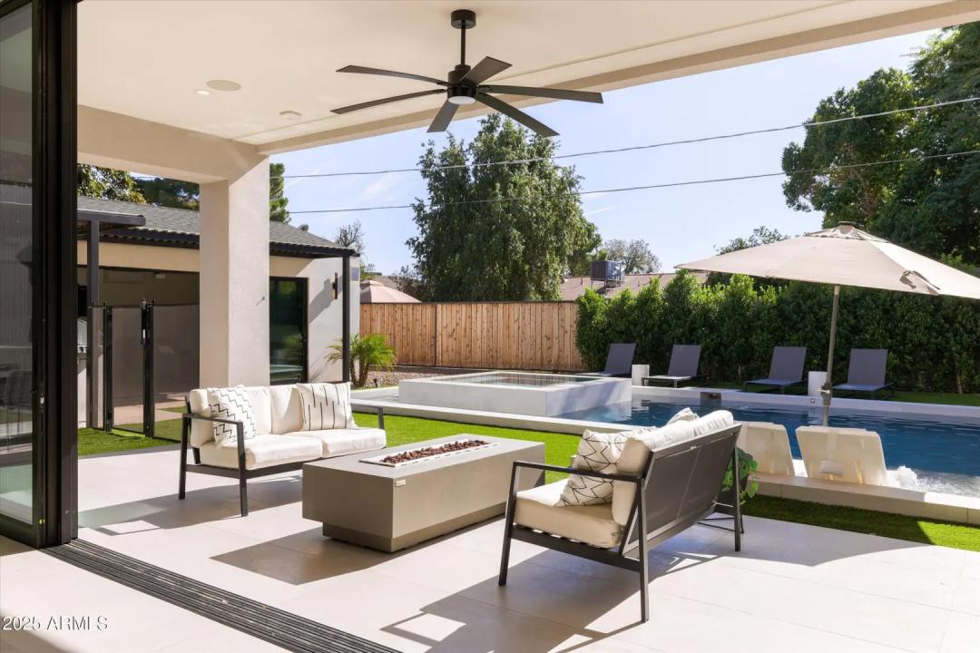 Real Estate Picture 38