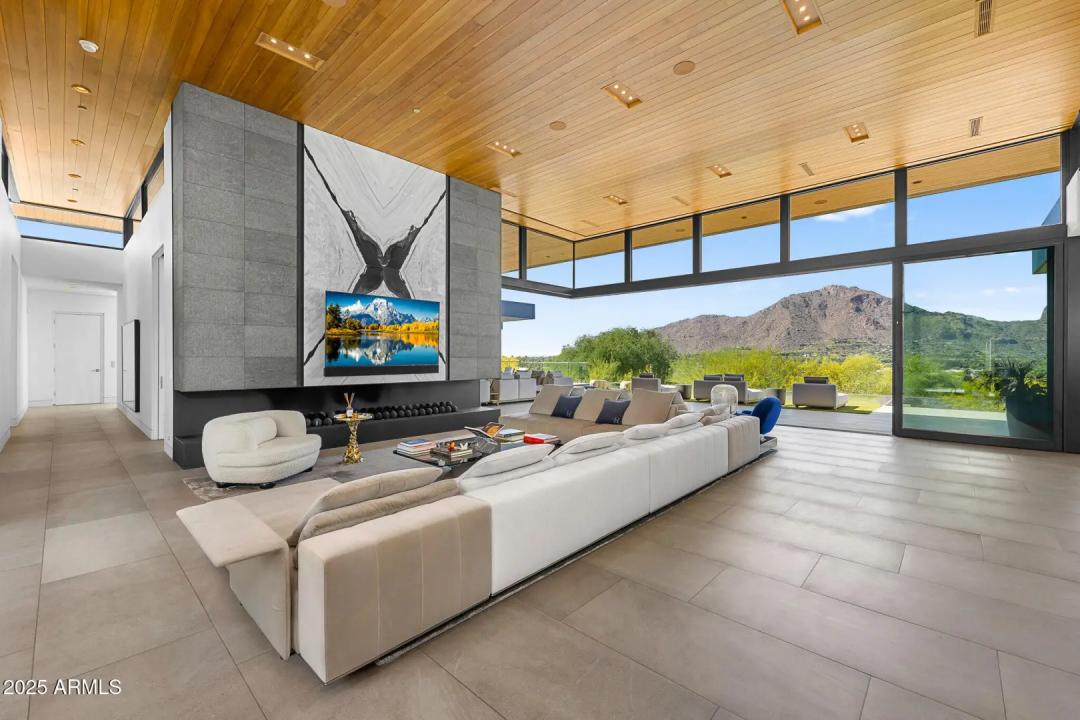 Real Estate Picture 2