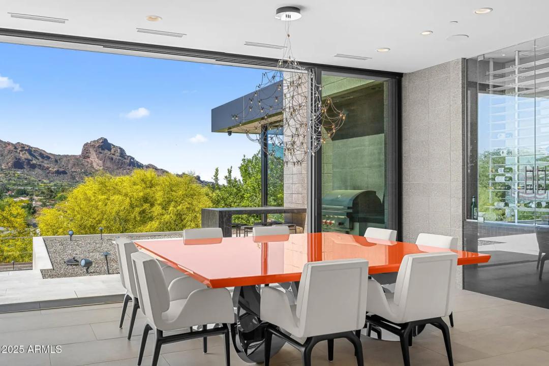 Real Estate Picture 11