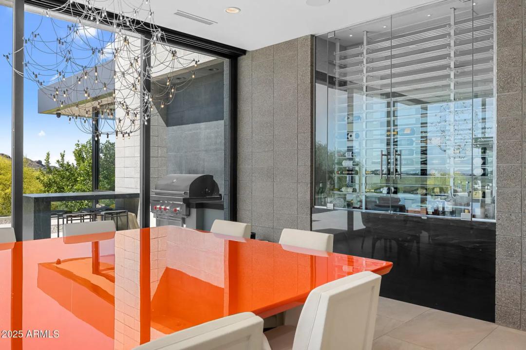 Real Estate Picture 13