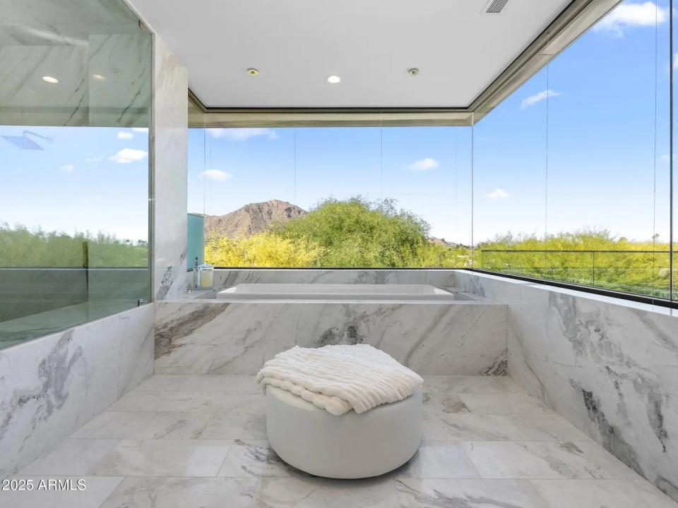 Real Estate Picture 25
