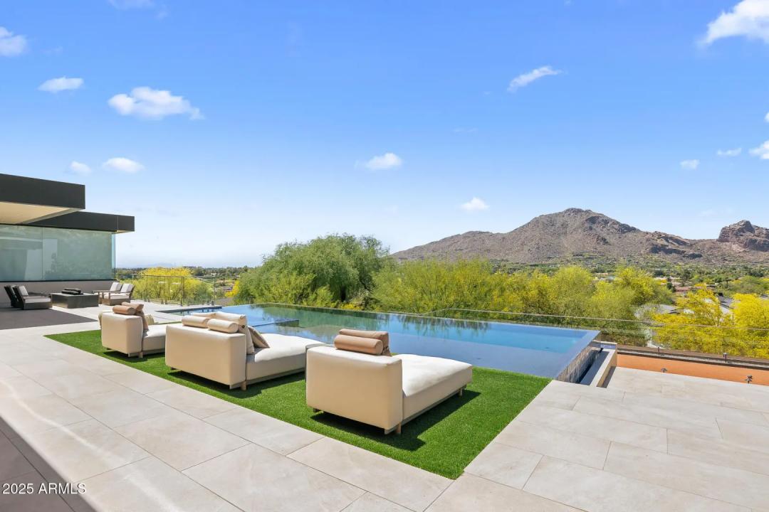 Real Estate Picture 35