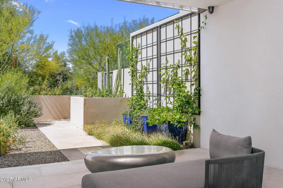 Real Estate Picture 36