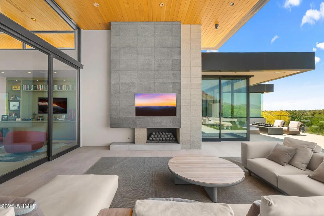 Real Estate Picture 37