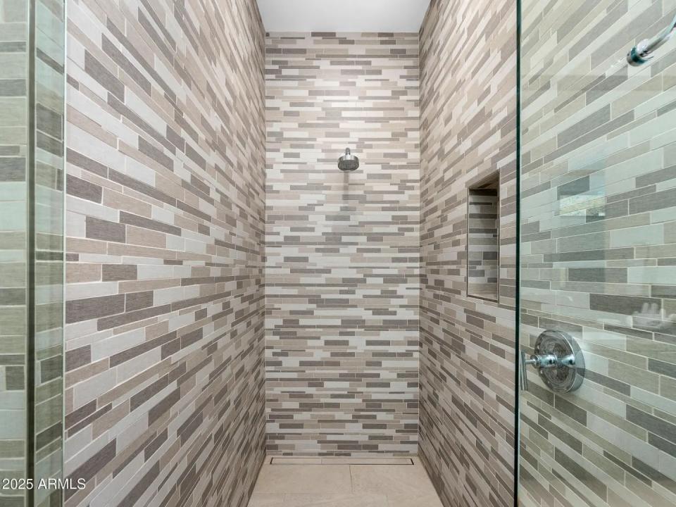 Real Estate Picture 44