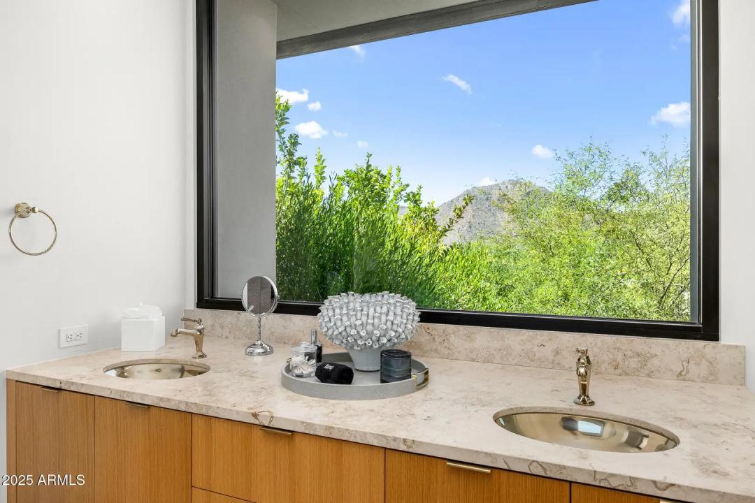 Real Estate Picture 53