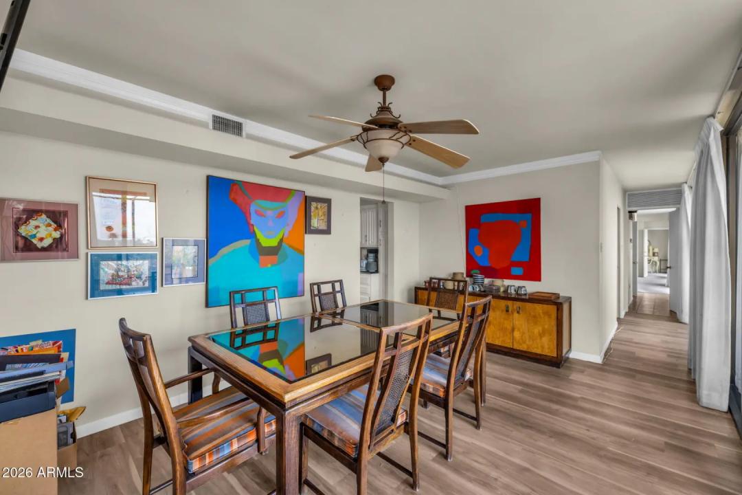 Real Estate Picture 8