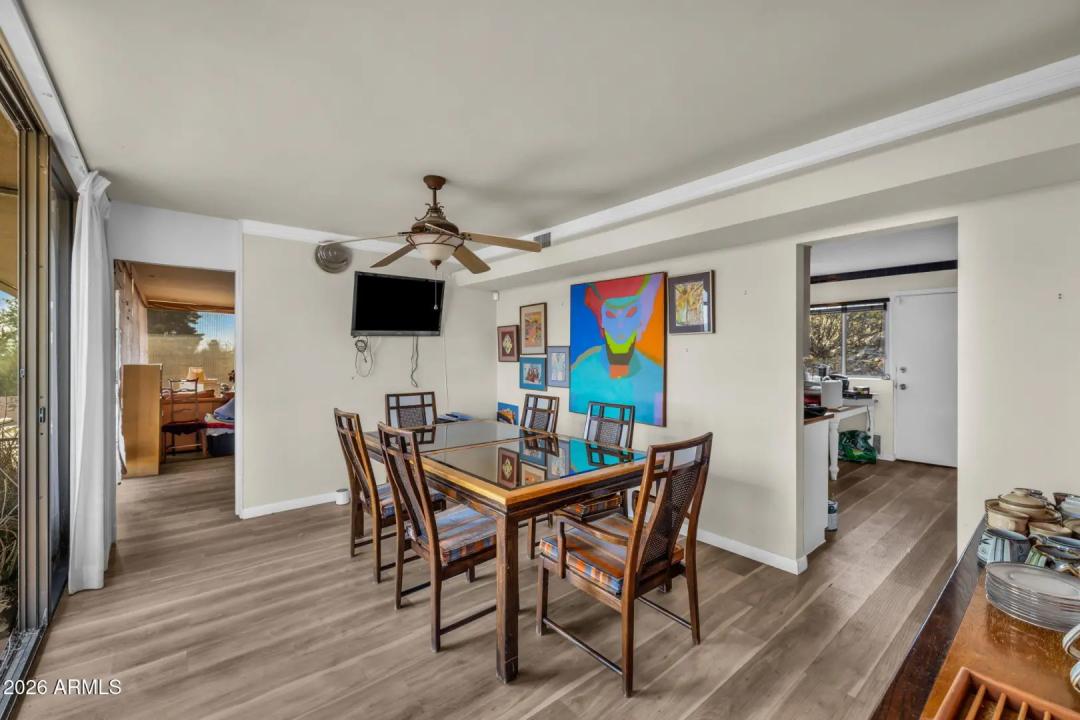 Real Estate Picture 7