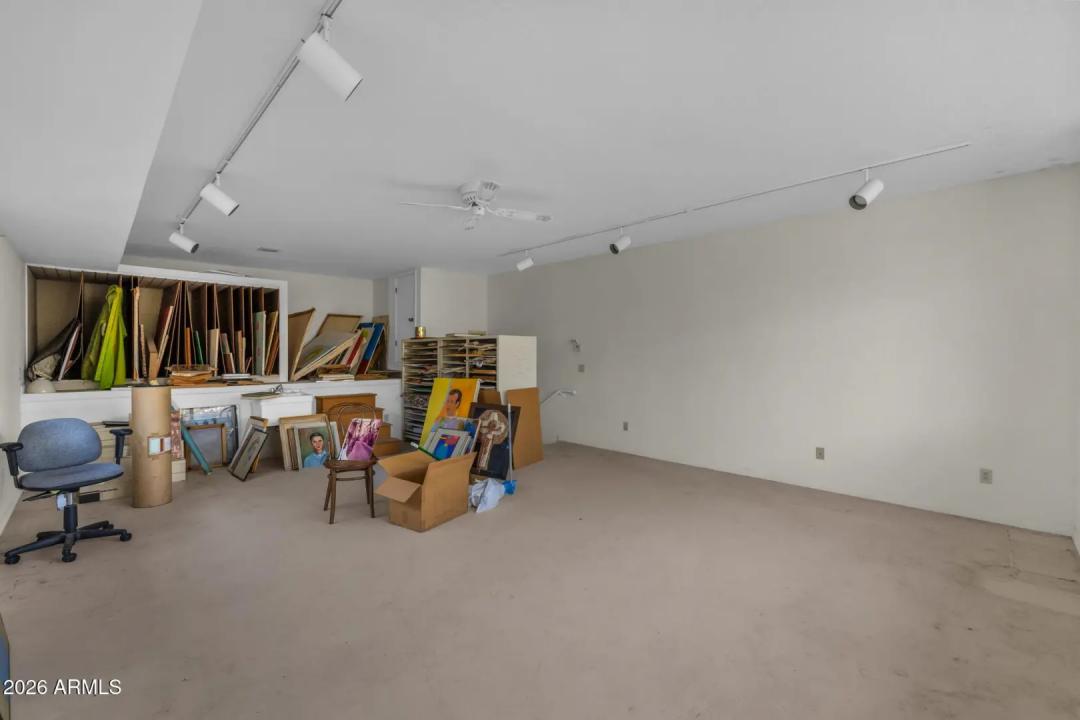 Real Estate Picture 20