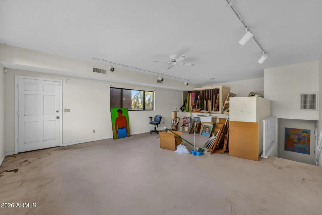 Real Estate Picture 21