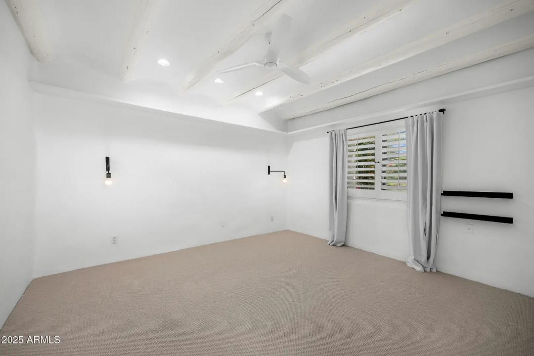 Real Estate Picture 27