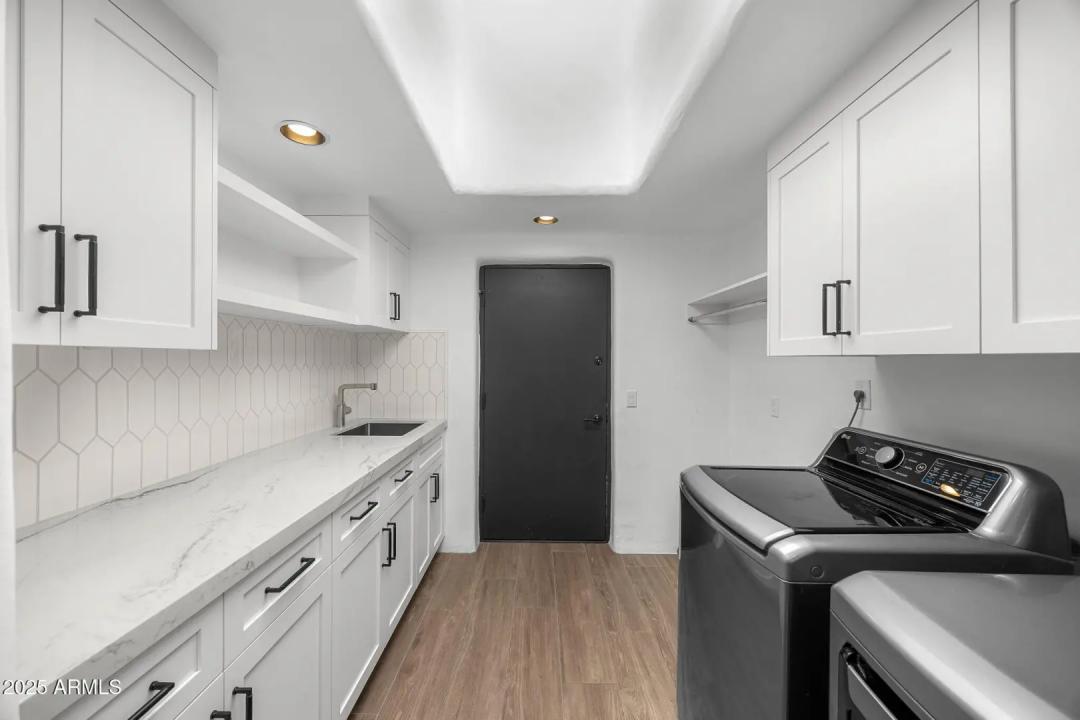 Real Estate Picture 29