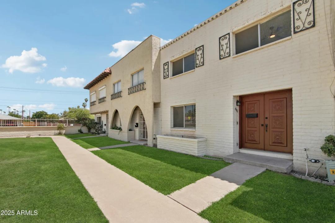 Real Estate Picture 33