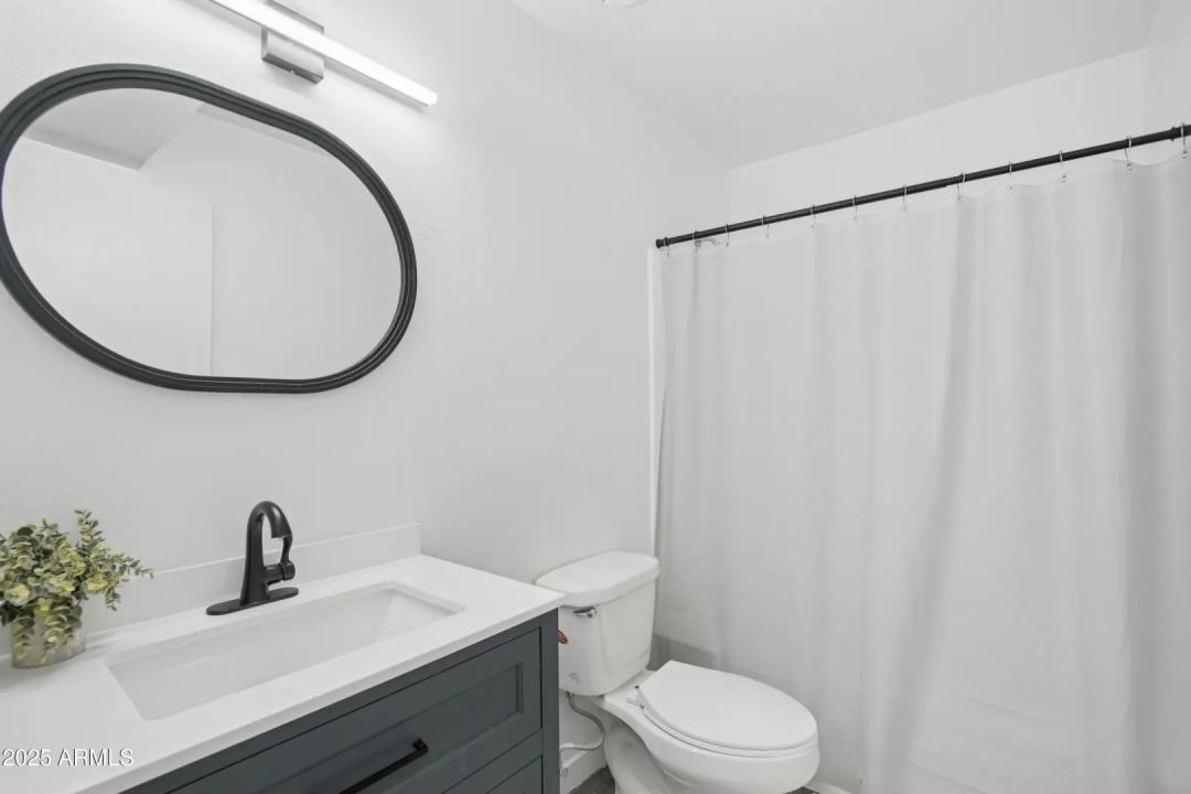 Real Estate Picture 22