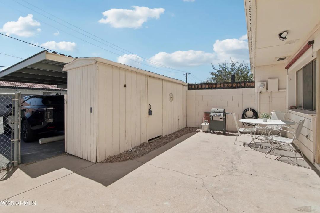 Real Estate Picture 27