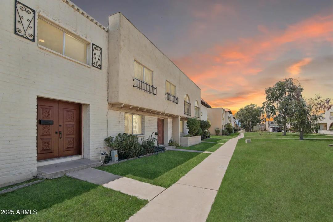 Real Estate Picture 34