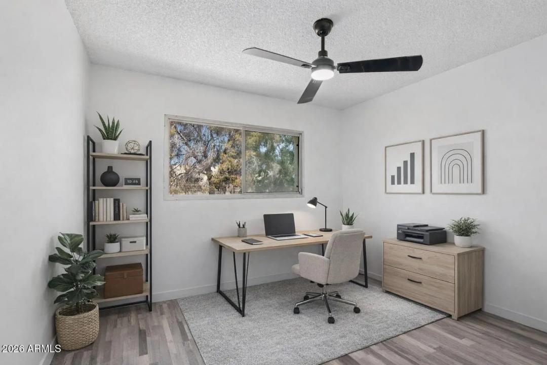 Real Estate Picture 19