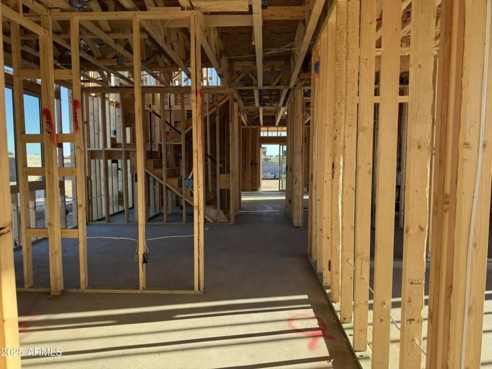 Real Estate Picture 3