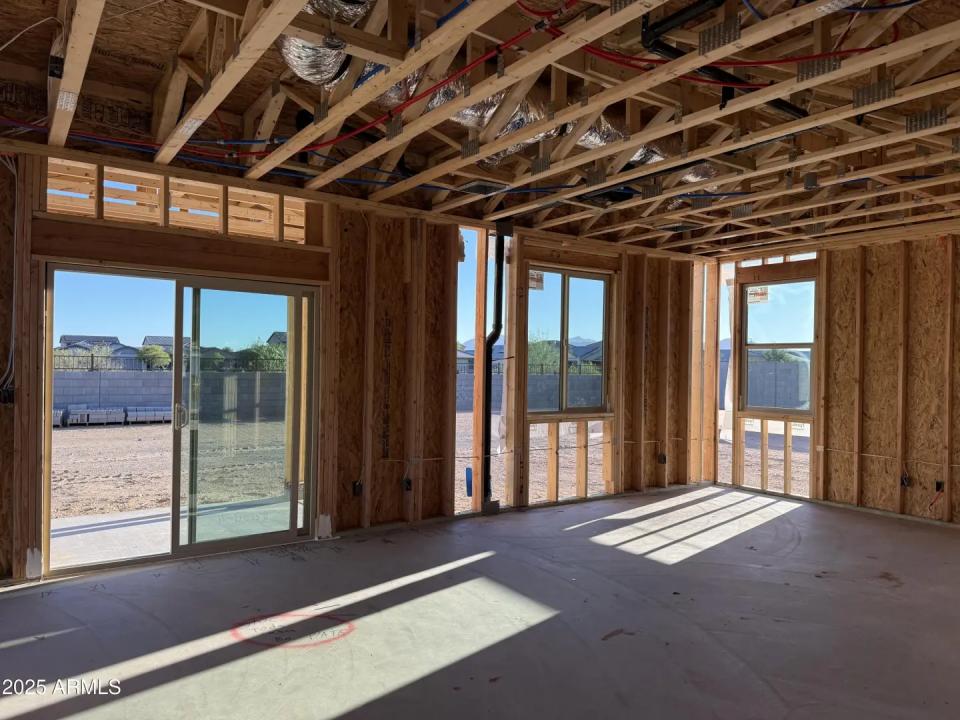 Real Estate Picture 7