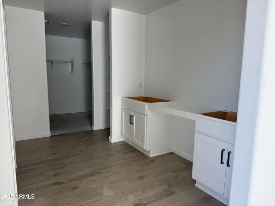 Real Estate Picture 15