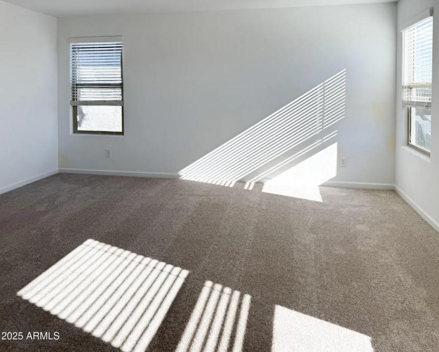 Real Estate Picture 14