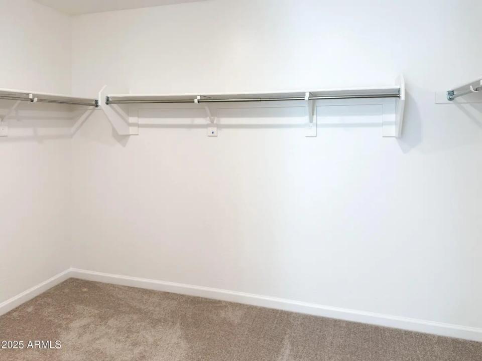 Real Estate Picture 17