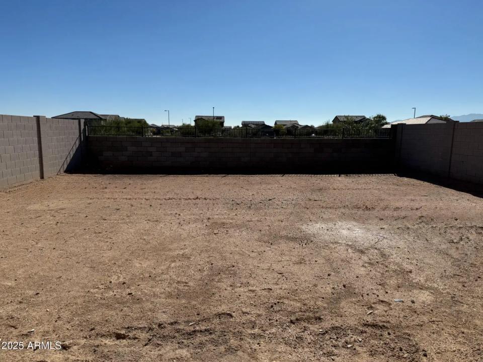 Real Estate Picture 20