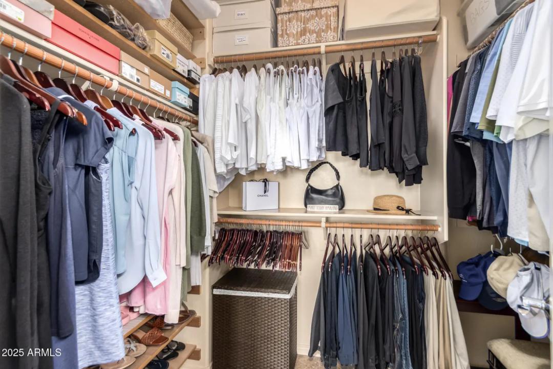 Real Estate Picture 18