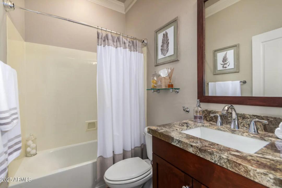 Real Estate Picture 21