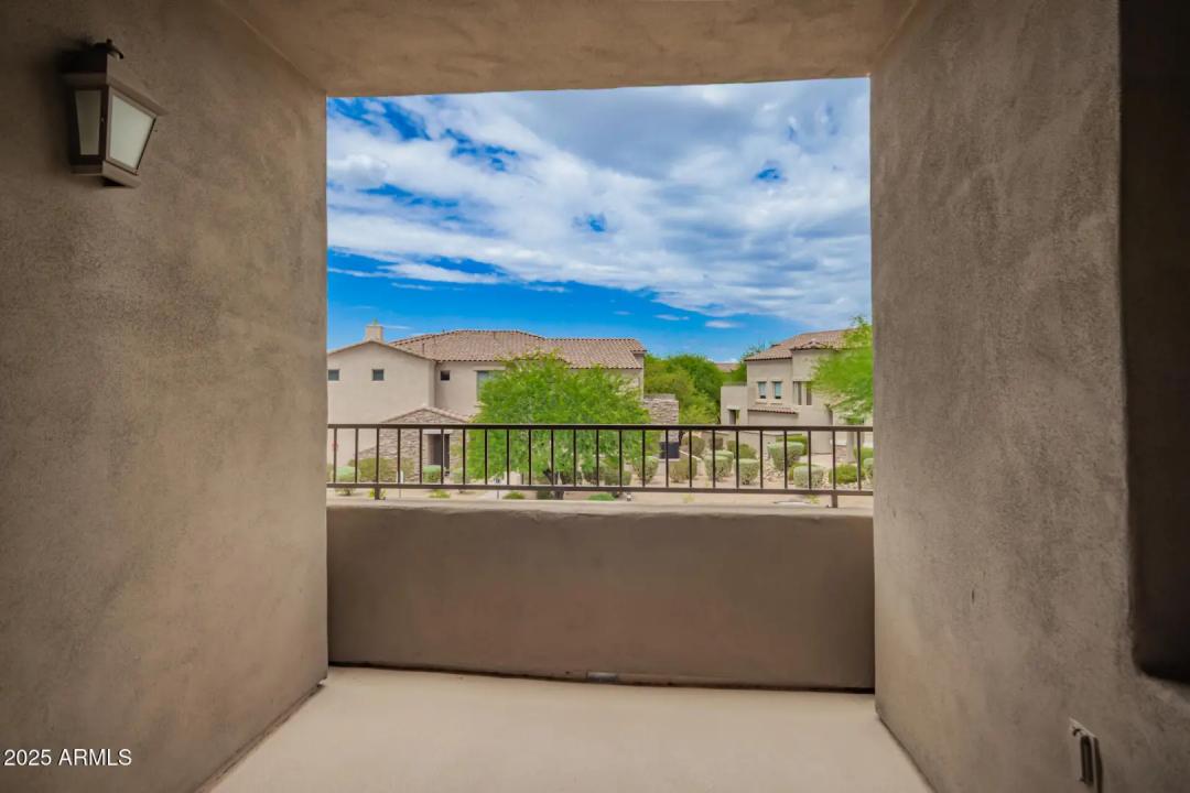 Real Estate Picture 24