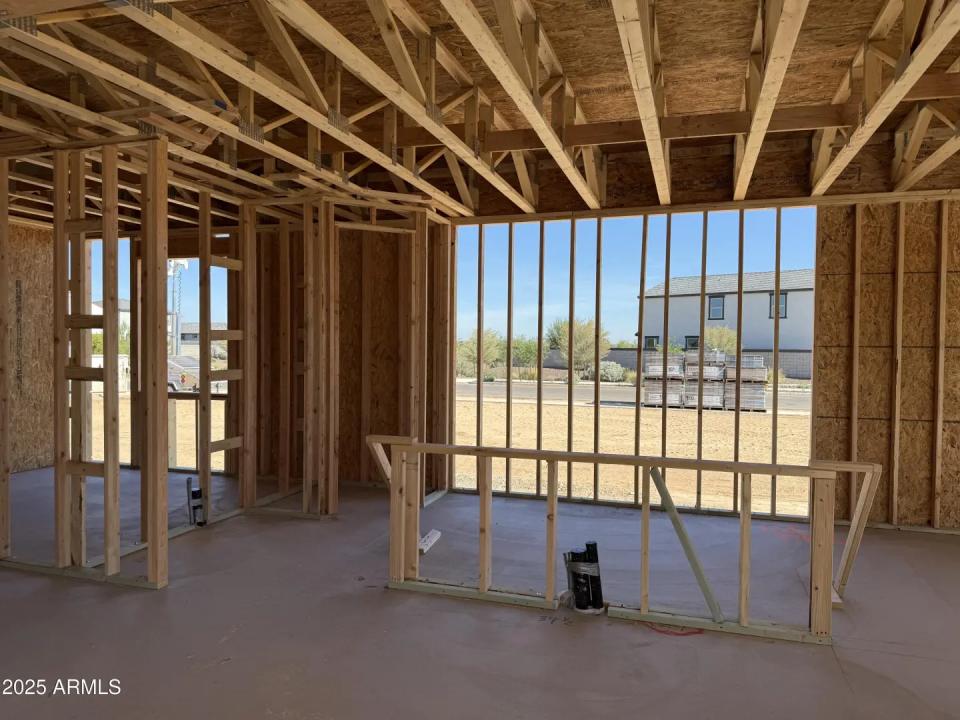 Real Estate Picture 6