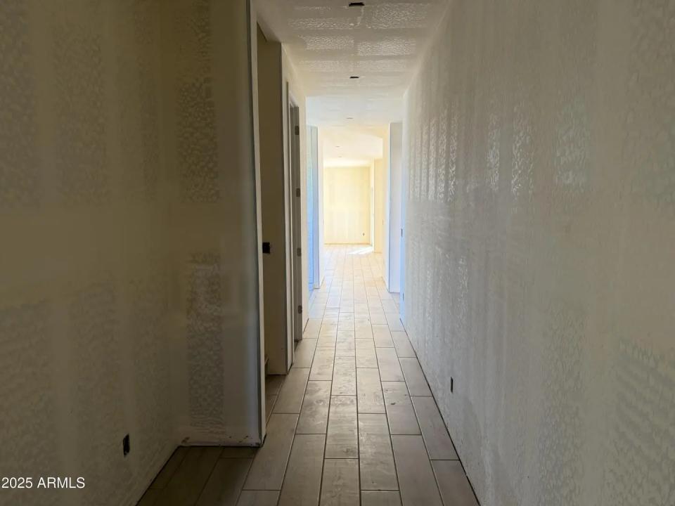 Real Estate Picture 3