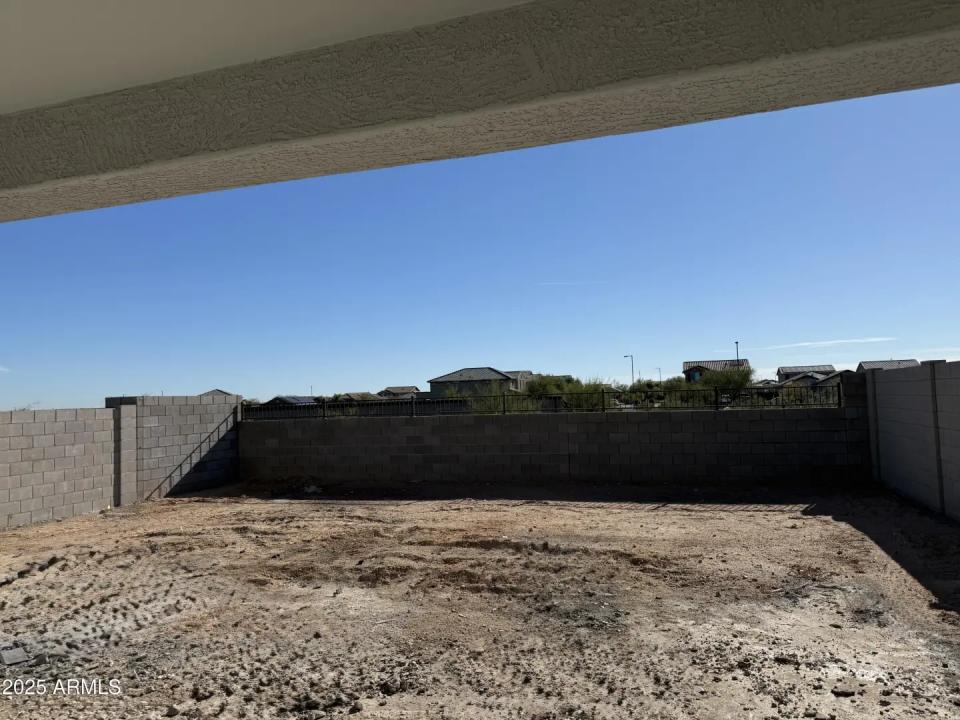 Real Estate Picture 15