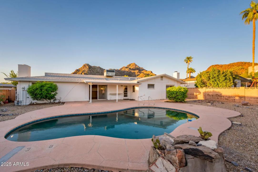 Real Estate Picture 18
