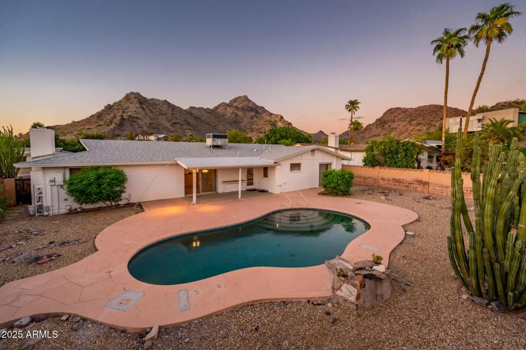 Real Estate Picture 22