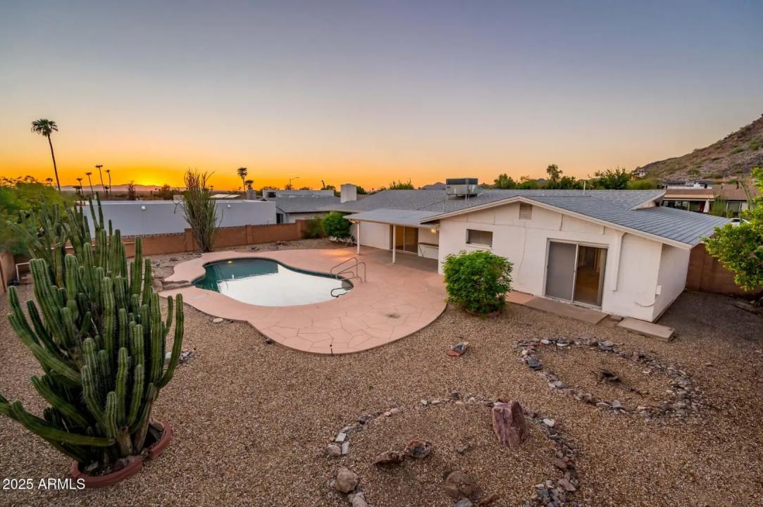 Real Estate Picture 26