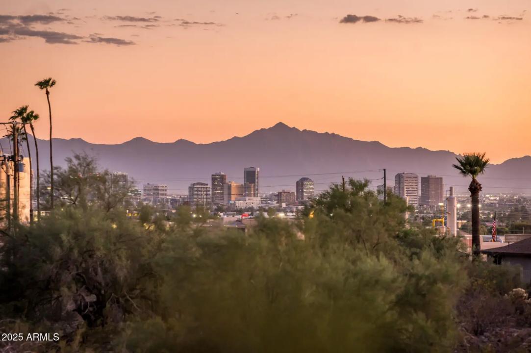 Real Estate Picture 44
