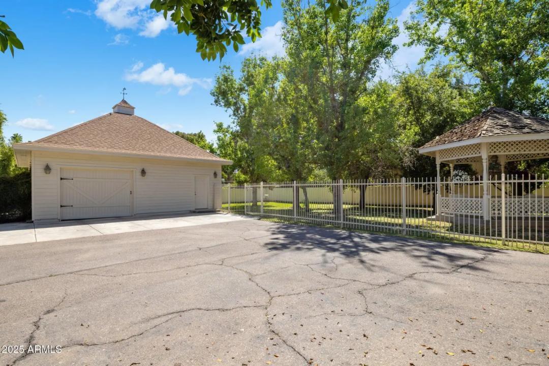 Real Estate Picture 51